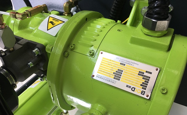 維護保養(yǎng)螺桿空壓機需要注意哪些問題?